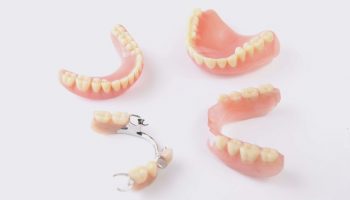 Руководство по клею для зубных протезов